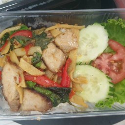 หมีน้อยคอหมูย่าง&ข้าวน้ำตกคอหมู