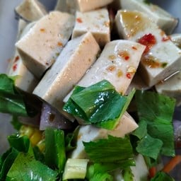 ตำไก่ยอ