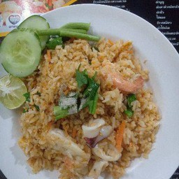 ข้าวผัดต้มยำหมึก