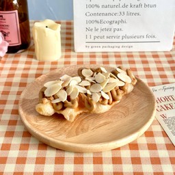 ครอฟเฟิลเนยถั่วอัลมอนด์