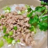 ข้าวต้มหมูสับ