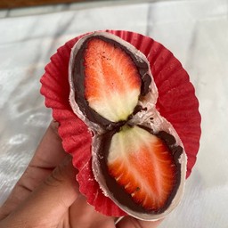 ไดฟูกุสตอเบอรี่สด ไซร์M  1ลูก