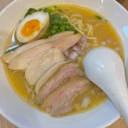 Hachicken Ramen บางจาก สุขาภิบาล 2 kiyodai sushi (คิโยได ซูชิ)
