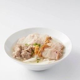 ก๋วยจั๊บ3หมู พิเศษ(หมูสับ หมูสด หมูกรอบ)