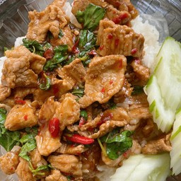 กะเพราหมูชิ้น