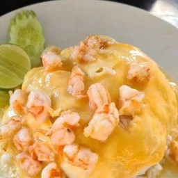 Creamy Omelet With Shrimp On Rice