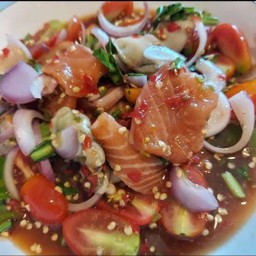 ยำแซลมอน+หอยนางรม