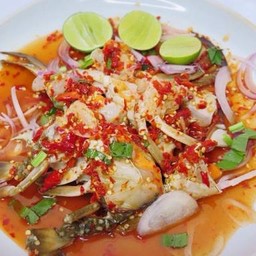 ยำปูม้า 3 ตัว