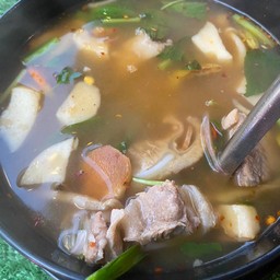 ต้มแซ่บกระดูกอ่อน