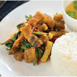 ข้าวหมูกรอบผัดขี้เมา