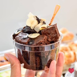 บราวนี่ช็อกโกแลตอัลมอนด์ (กระปุก)