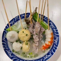 น้ำซุปกระดูกหมู