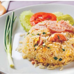 ข้าวผัดแหนมหมู