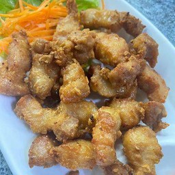 หมูสามชั้นทอดกระเทียม