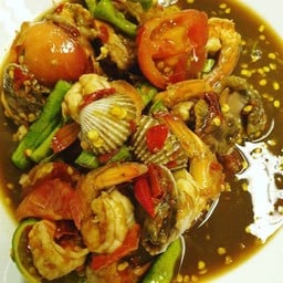 ตำเกาเหลากุ้งสุกหอยแครง