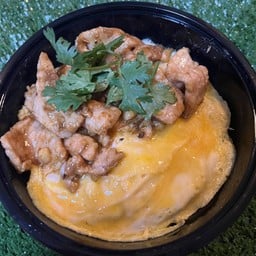 ข้าวไข่ข้นหมูกระเทียม