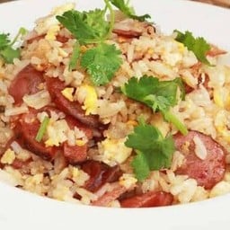 ข้าวผัดกุนเชียง