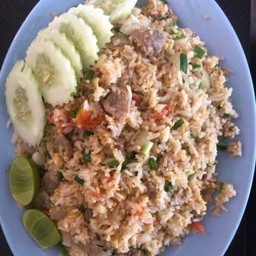 ข้าวผัดจานใหญ่