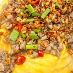 ข้าวไข่ข้น +( หมู สับคั่วพริกเกลือ)