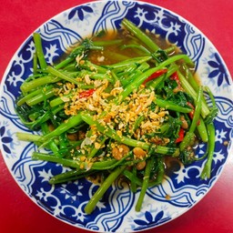 ผัดผักบุ้งไฟแดง