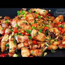 กะเพราในถ้วย