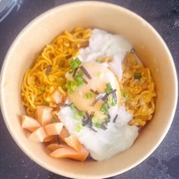 ผัดมาม่าเกาหลีไข่ออนเซน