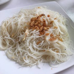 เส้นหมี่ลวก