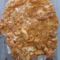 ไข่เจียวกุ้งราดข้าว