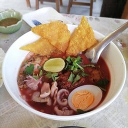 มีทรัพย์ก๋วยเตี๋ยว & ทะเลเผา