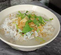 ข้าวต้ม  เครื่องแน่นอิ่มอร่อยจุกๆ คุณลูกค้าเลือกวัตถุดิบได้เลยครับ