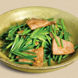 กุยช่ายผัดตับ