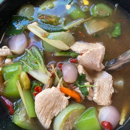 แกงอ่อมไก่