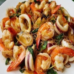 ผัดกะเพราทะเล