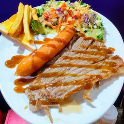 เนื้อ + ไส้กรอกหมูรมควัน