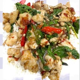ข้าวผัดกระเพรา