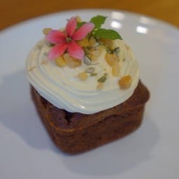 CARROTS CAKE