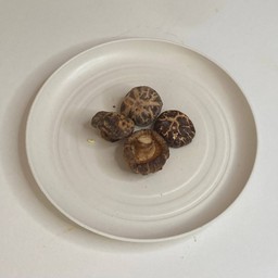 เห็ดหอมแห้ง