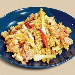 แหนมผัดไข่