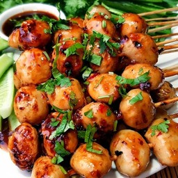 ลูกชิ้นเอ็นไก่ย่างน้ำจิ้มลูกชิ้นยืนกินผักสดไม้20