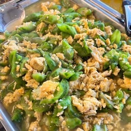 บวบผัดไข่