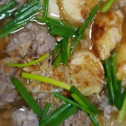 ต้มจืดเต้าฮู้ไข่