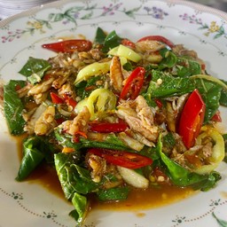 กะเพราเนื้อปู