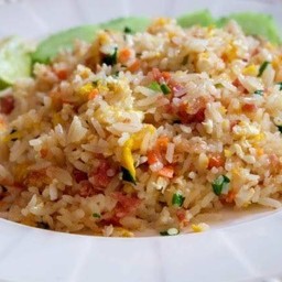 ข้าวผัดแหนม