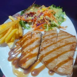 สเต็กหมู + ไก่