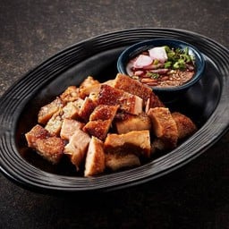 Grilled pork udder served with spicy tamarind sauce