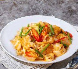 ปลาหมึกผัดไข่เค็ม ฟรี ข้าวสวย 2