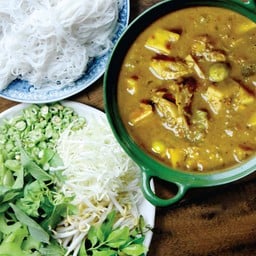 ขนมจีนแกงไตปลา (รับประทานได้ 1 ท่าน)