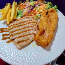 สเต็กหมู+ปลา