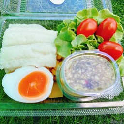 สลัดปลาดอลลี่