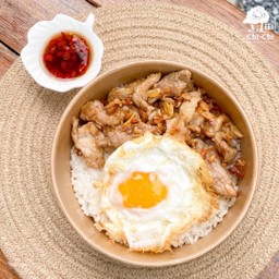 ข้าวหมูกระเทียม+ไข่ดาว